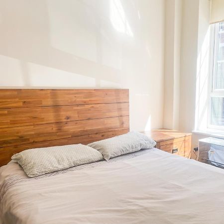 Flat 76 Felbridge House Appartement Londen Buitenkant foto