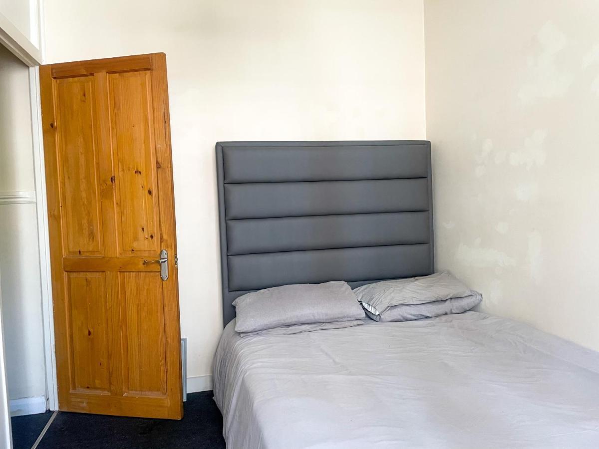 Flat 76 Felbridge House Appartement Londen Buitenkant foto